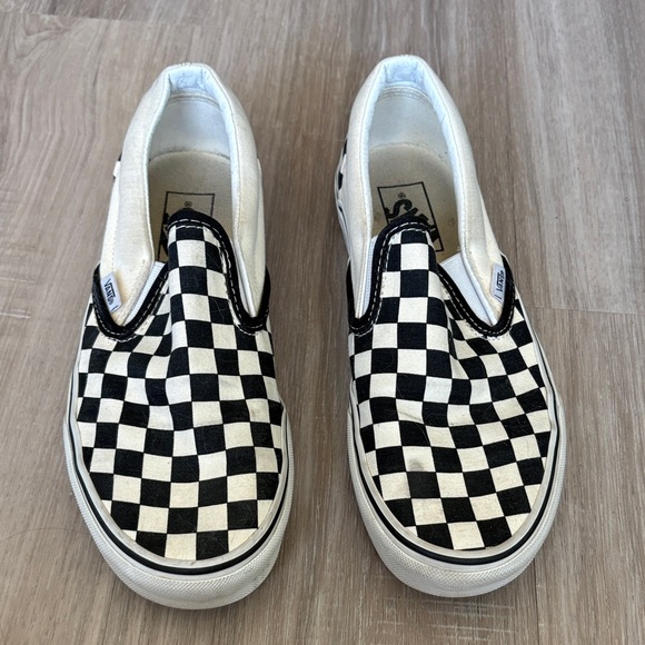 Vans Classic Black and White Checkered Slip-On Sneakers (Women’s 8.5) - Picture 1 of 10